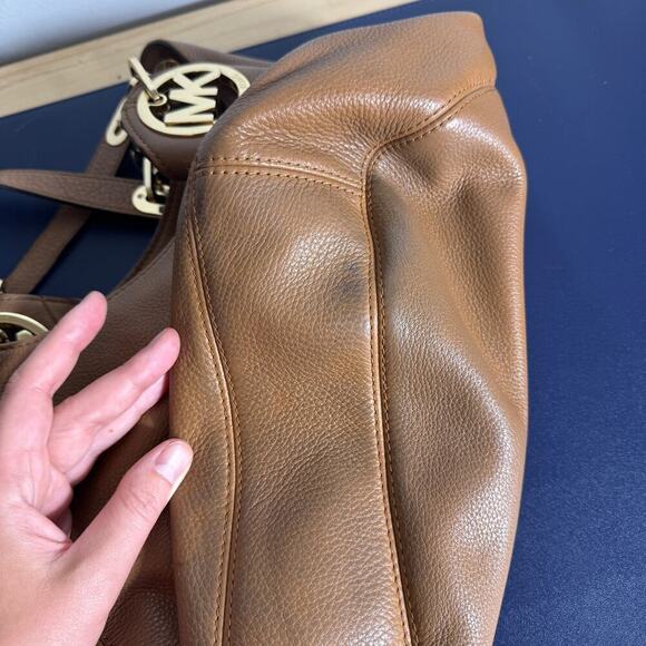 MICHAEL Michael Kors Fulton Large Shoulder Tote - Picture 5 of 10